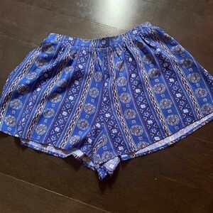 🎉HOLLISTER Boho Tribal Blue Patterned Pull On Elastic Waist Shorts Size Medium